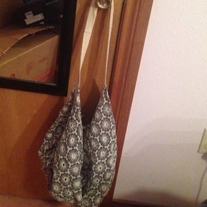 American eagle Flower zip bag